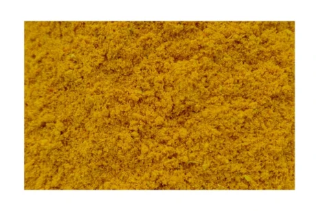 Χύμα μείγμα Turmeric Chai Elixir Renteana με κομμάτια χρυσού κουρκουμά, τζίντζερ, κάρδαμο, φλούδες πορτοκαλιού και γλυκόριζα. Loose leaf Turmeric Chai Elixir with golden turmeric, ginger, and cardamom.